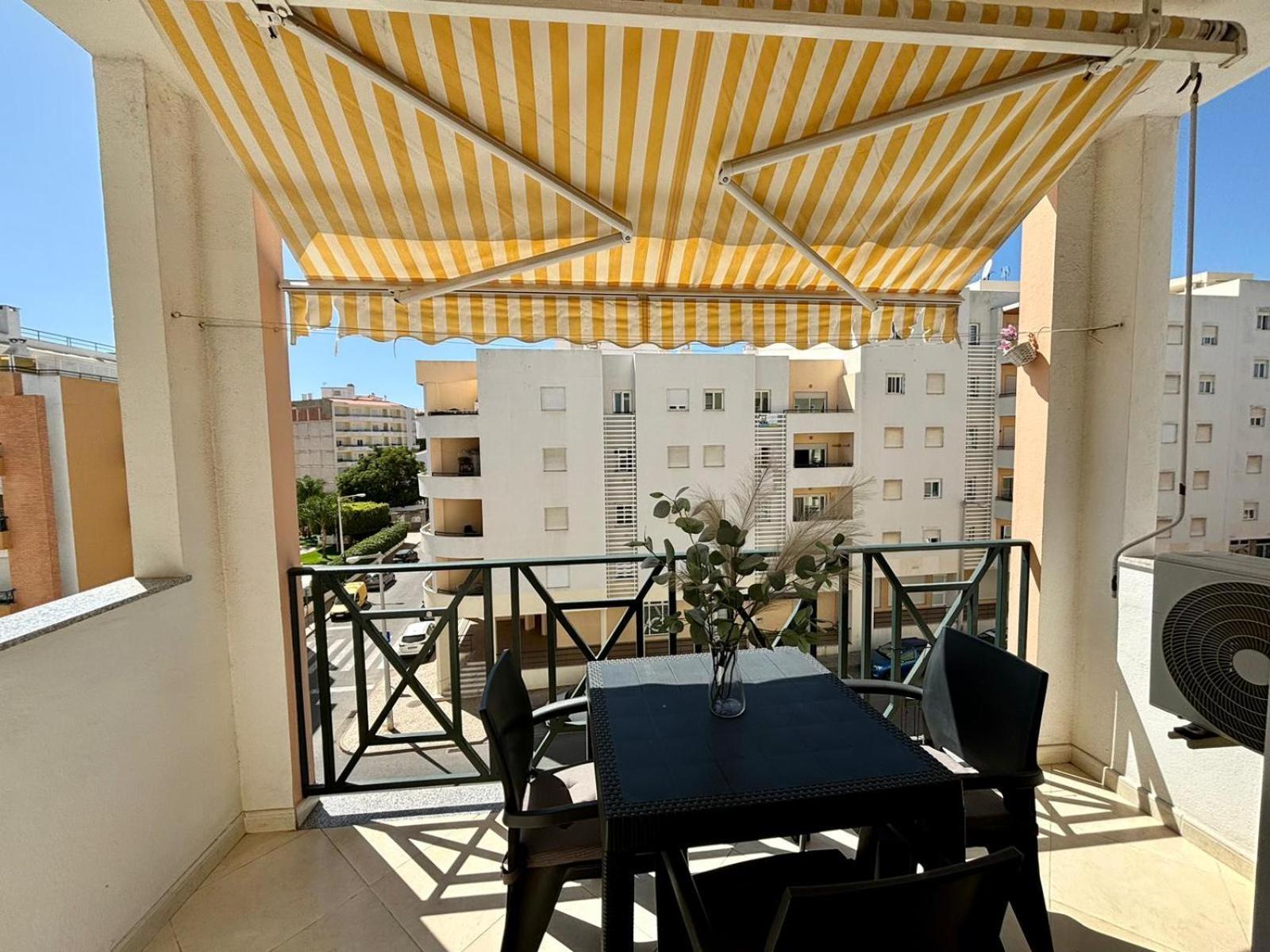 The Sunset 1 Bed Flat Short Walk Armacao Beach Armação de Pêra Exterior foto